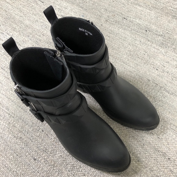Rebecca Minkoff Quincy Rubber Boots - Picture 4 of 6